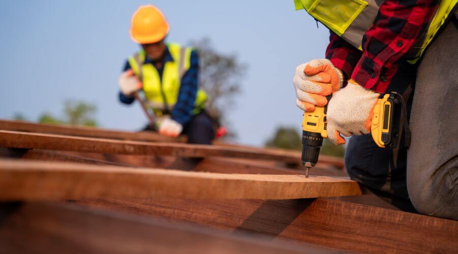 Professional residential roofers in Spruce, MI